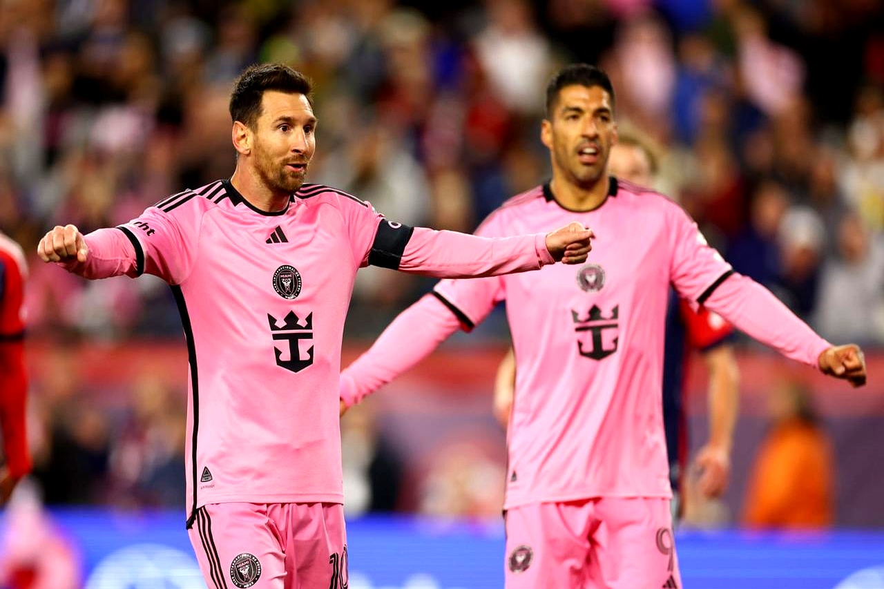 关于利物浦绝杀AC米兰，内马尔梅开二度足总杯的信息