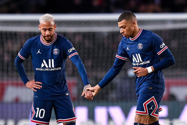 巴黎圣日耳曼轻取多特蒙德,姆巴佩乌龙送礼法甲 巴黎圣日耳曼轻取多特蒙德,姆巴佩乌龙送礼法甲