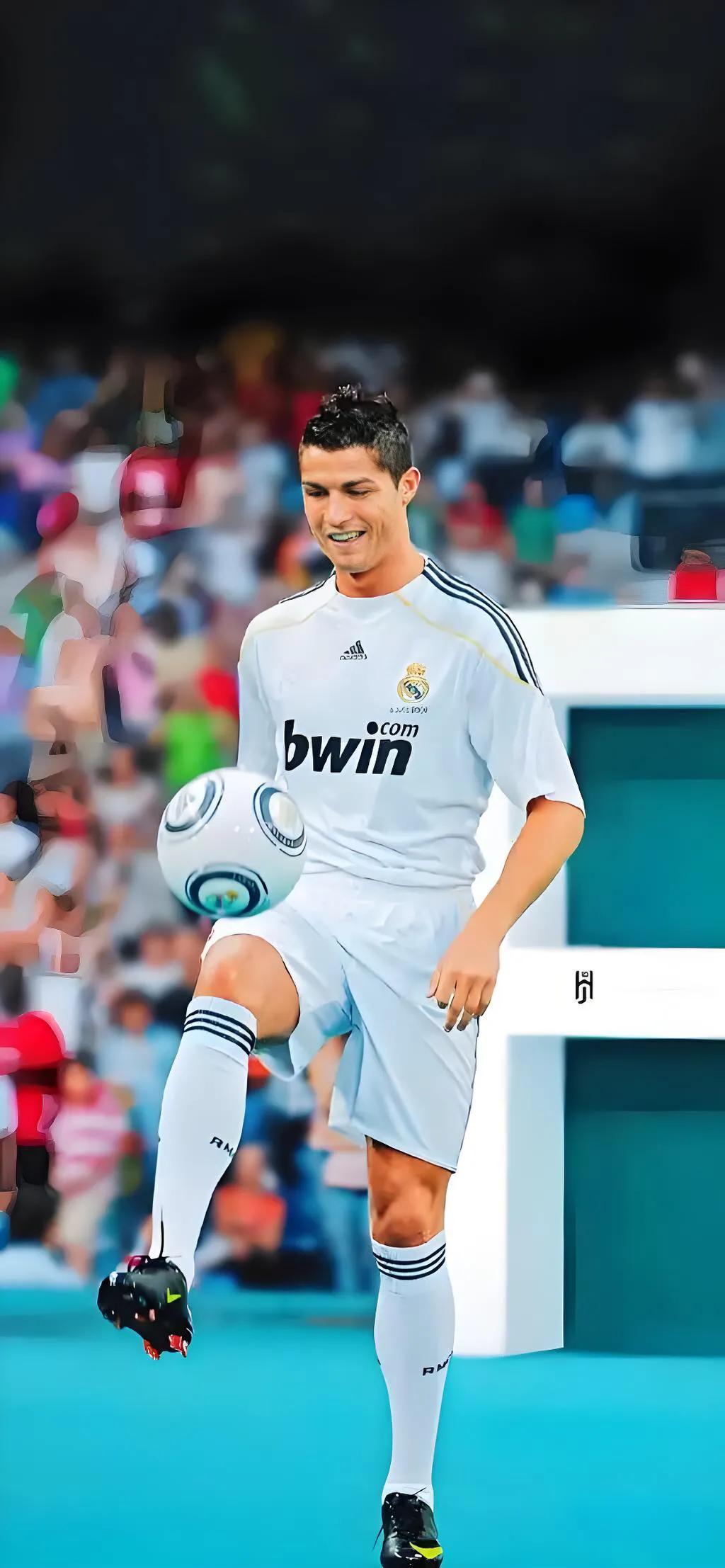 关于西班牙血洗皇马,C罗一己之力扛起全队的信息 关于西班牙血洗皇马,C罗一己之力扛起全队的信息