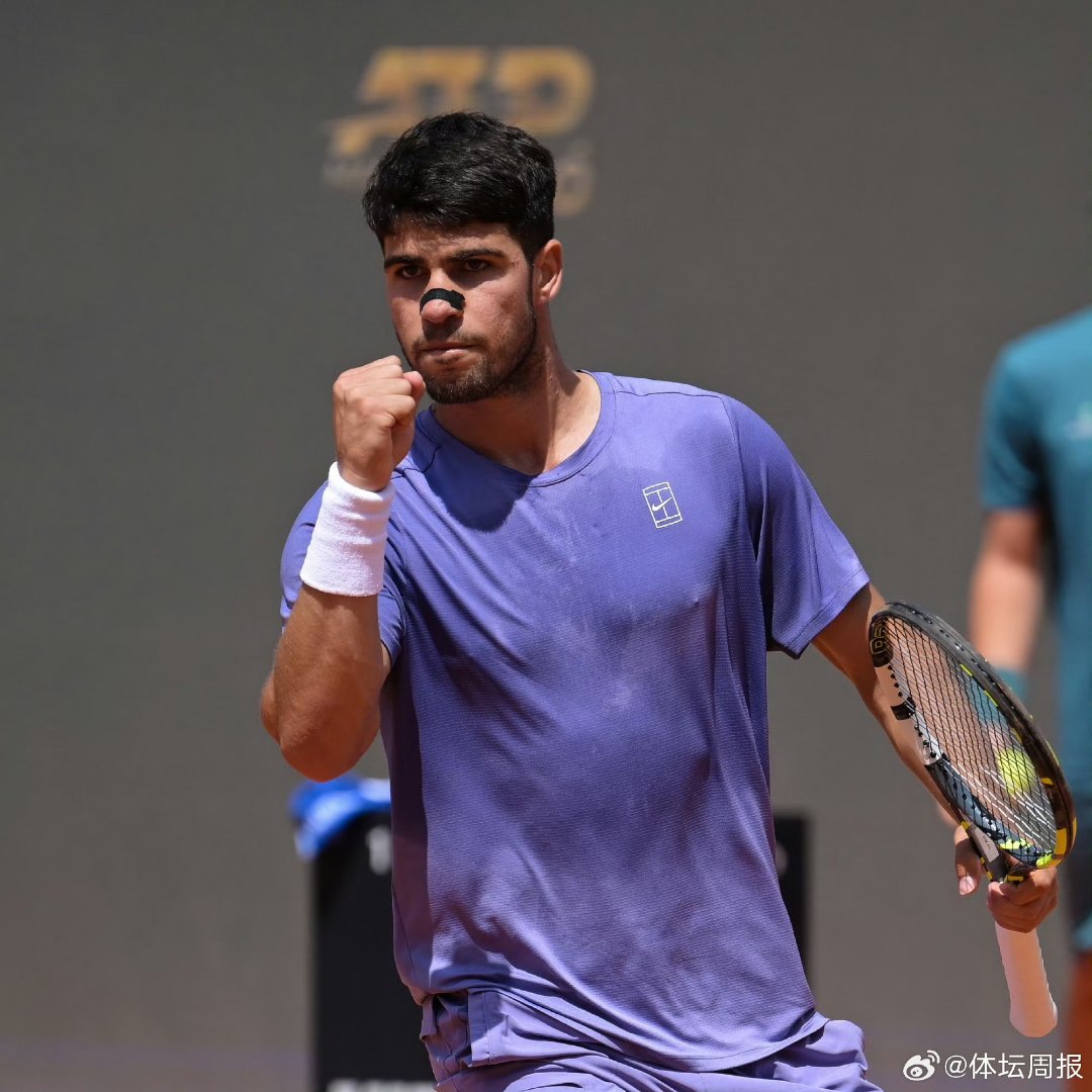 西班牙网球队碾压世界网球队，阿尔卡拉斯绝境逆转的简单介绍