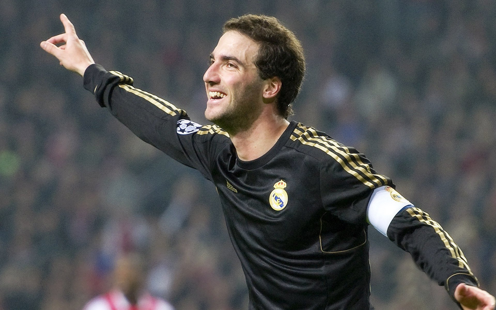 当皇马带走厄德高制造喧嚣，布雷默带走胜利定义唯一